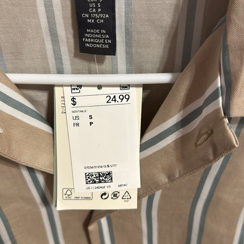 H&M collared button down - Picture 4 of 6